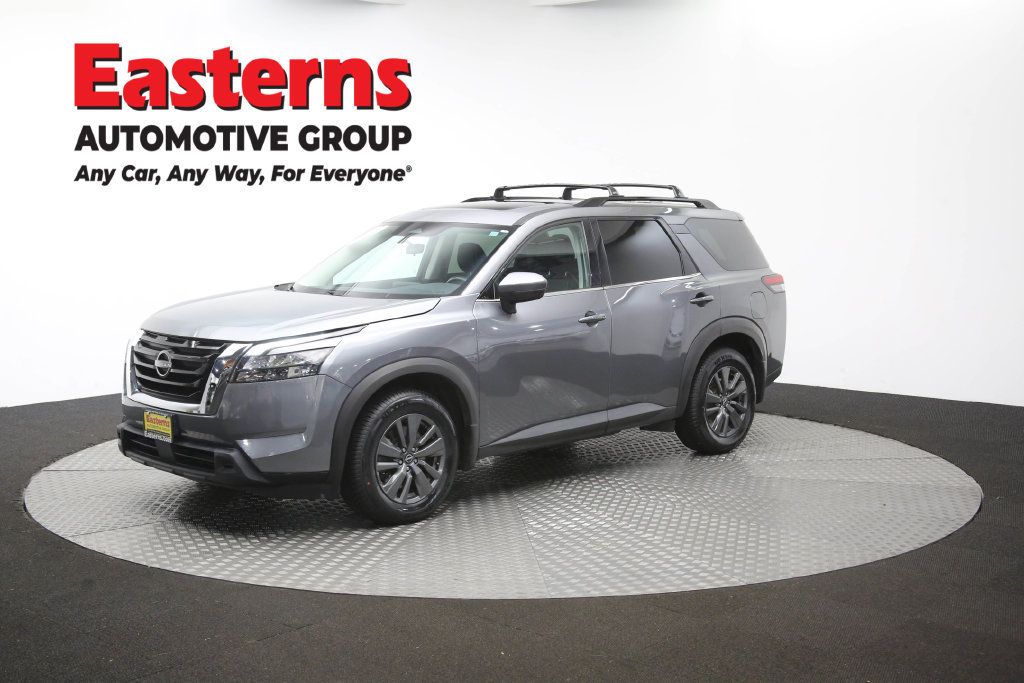 Used 2023 Nissan Pathfinder SV w/ SV Premium Package AWD/4WD image 62