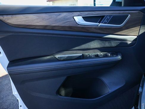 New 2026 Volkswagen Atlas SE image 32