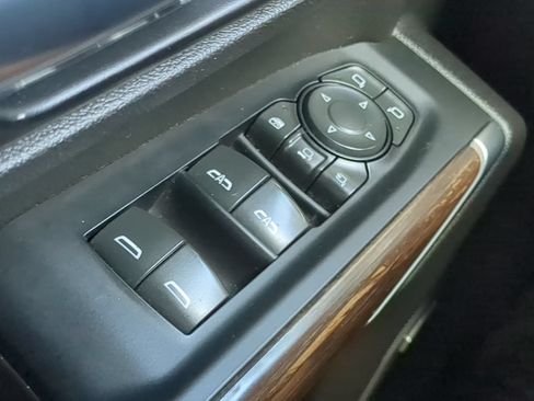 Used 2022 Chevrolet Silverado 3500 High Country AWD/4WD image 22