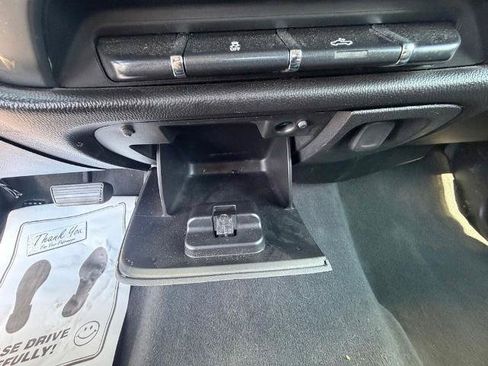 Used 2019 Chevrolet Silverado 1500 LT AWD/4WD image 29