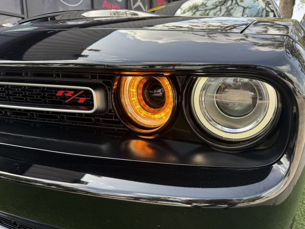 Used 2019 Dodge Challenger R/T w/ Cold Weather Group RWD image 10