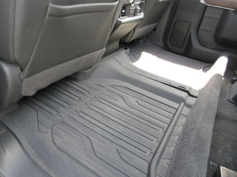 Used 2021 GMC Sierra 2500 SLT AWD/4WD image 31