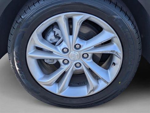 Used 2023 Buick Encore GX Preferred FWD image 22
