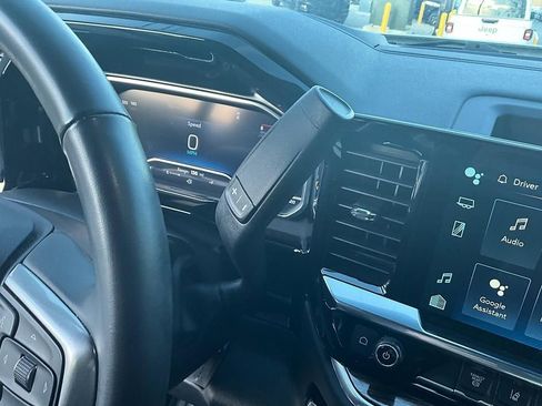 Used 2025 Chevrolet Silverado 2500 LT w/ Trail Boss Package AWD/4WD image 18