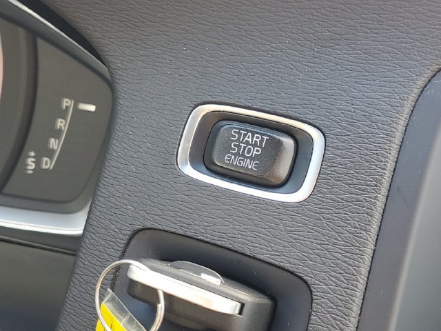 Used 2015 Volvo V60 T5 Platinum FWD image 15