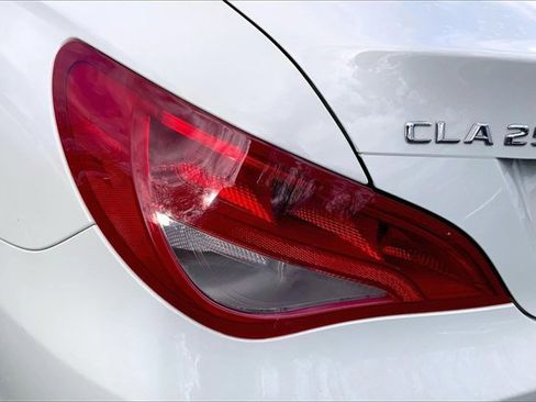 Used 2016 Mercedes-Benz CLA 250 image 23
