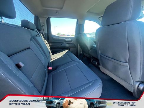 Used 2025 GMC Sierra 1500 Elevation image 18