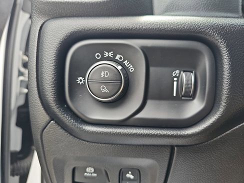 Used 2021 RAM 1500 Big Horn AWD/4WD image 26