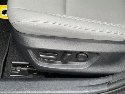 Certified 2025 Toyota Camry SE image 20