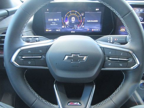 New 2026 Chevrolet Traverse Z71 w/ Driver Confidence Package image 24