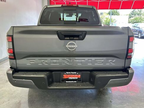 Used 2026 Nissan Frontier SV RWD image 4