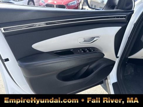 Used 2024 Hyundai Tucson Limited image 18