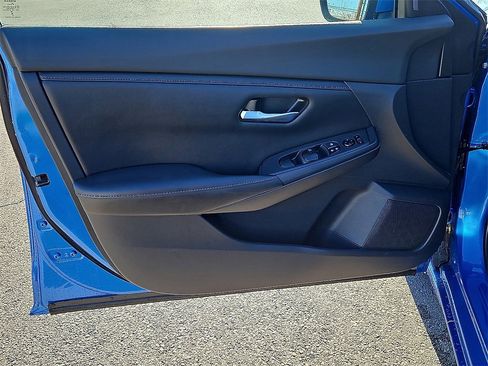 Used 2023 Nissan Sentra SV image 19