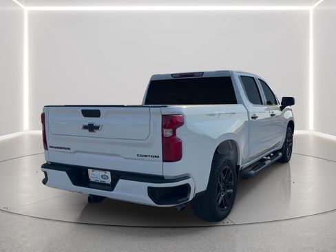 Used 2024 Chevrolet Silverado 1500 Custom w/ Turbomax Blackout Package RWD image 5