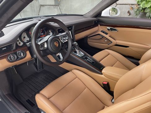 Used 2018 Porsche 911 Turbo S image 6