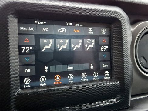 Used 2021 Jeep Wrangler Sport AWD/4WD image 18