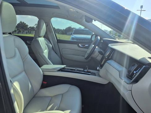 Certified 2024 Volvo XC60 B5 Plus w/ Protection Package Premier AWD/4WD image 22