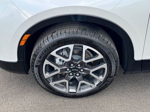 Used 2025 Chevrolet Blazer RS w/ LPO, Floor Liner Package AWD/4WD image 19