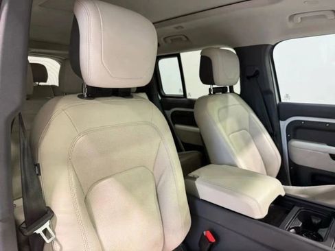 Used 2024 Land Rover Defender 130 S image 20