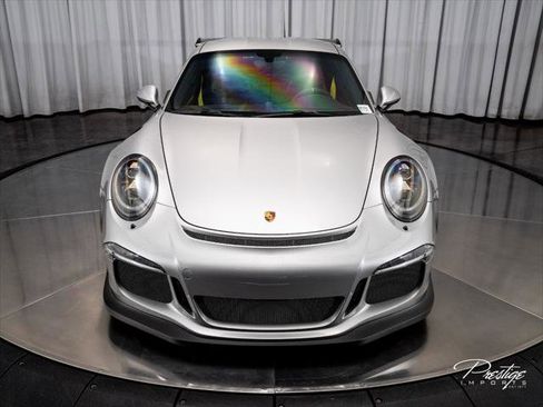 Used 2016 Porsche 911 GT3 RS RWD image 3