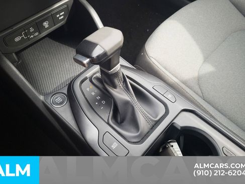 Used 2025 Kia K4 LXS image 9