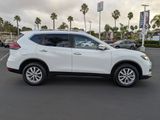 Used 2018 Nissan Rogue SV image 4