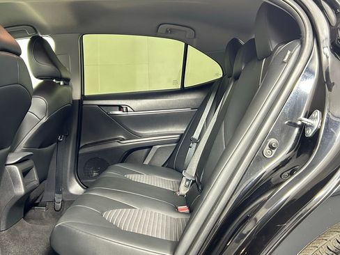 Used 2022 Toyota Camry SE w/ Convenience Package image 14