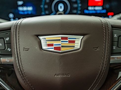 Used 2024 Cadillac Escalade Sport Platinum w/ Heavy-Duty Trailer Package AWD/4WD image 23
