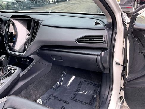 Certified 2024 Subaru Crosstrek 2.5i Limited image 17