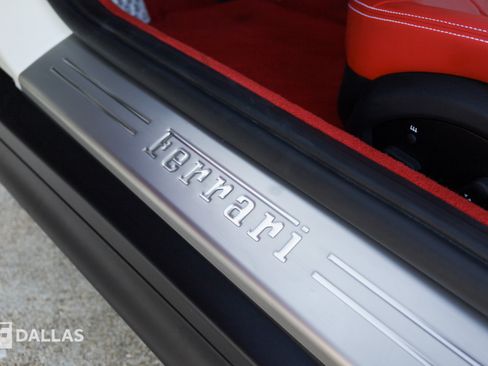 Used 2022 Ferrari 812 GTS RWD image 20