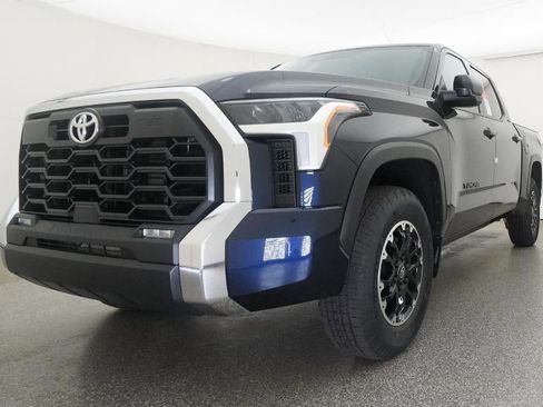 New 2026 Toyota Tundra SR5 AWD/4WD image 32