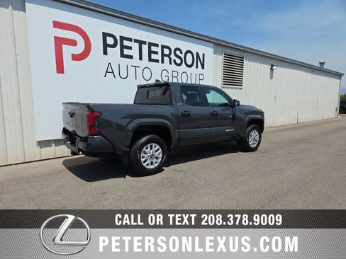 Used 2024 Toyota Tacoma SR5 AWD/4WD image 4