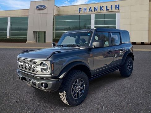 New 2025 Ford Bronco Badlands AWD/4WD image 3