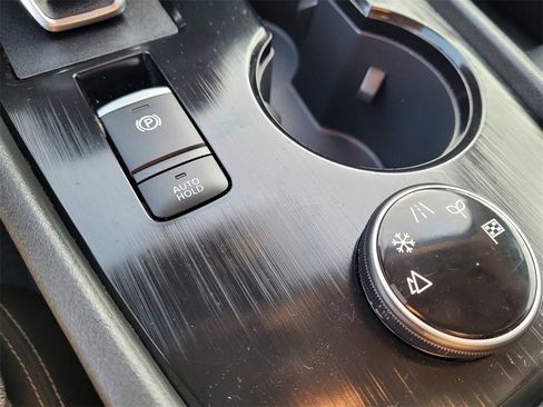 Used 2024 Nissan Rogue SV image 22