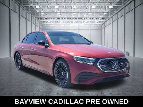 Used 2025 Mercedes-Benz E 350 4MATIC Sedan w/ Driver Assistance Package image 8
