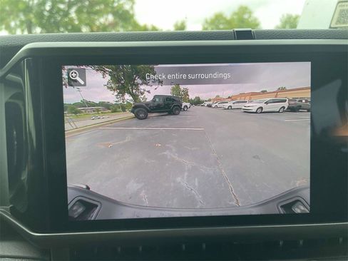 New 2025 Jeep Gladiator Sport image 16