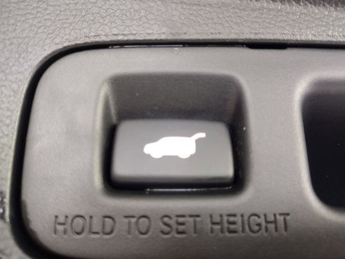 Used 2025 Honda CR-V Sport Touring image 18