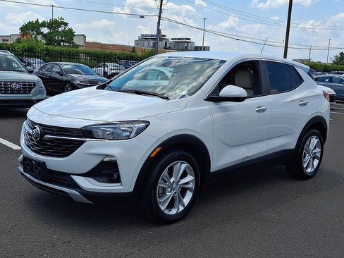 Used 2023 Buick Encore GX Preferred FWD image 3