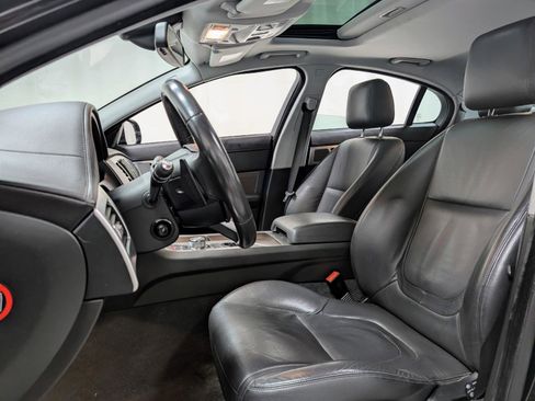 Used 2014 Jaguar XF 3.0 image 13