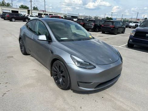 Used 2024 Tesla Model Y Performance AWD/4WD image 24