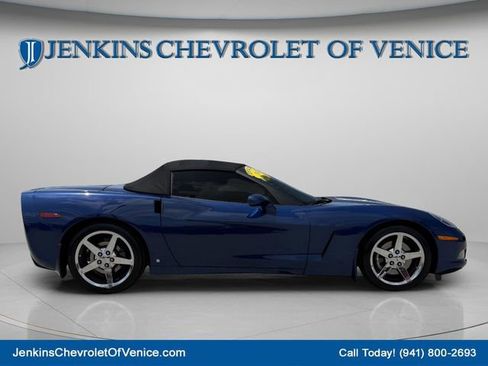 Used 2007 Chevrolet Corvette Convertible w/ Preferred Equipment Group RWD image 3