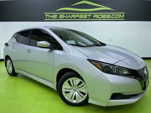 Used 2025 Nissan Leaf S image 1
