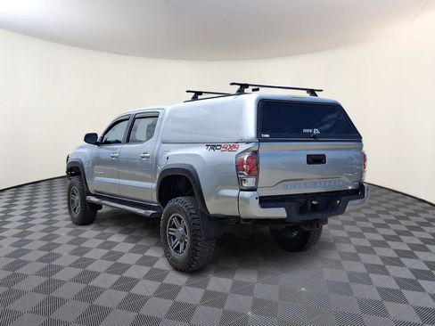 Used 2023 Toyota Tacoma TRD Off-Road w/ TRD Premium Off Road Package AWD/4WD image 9