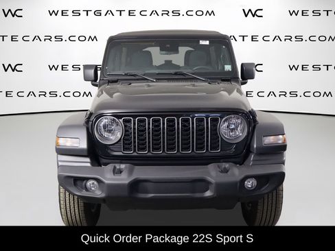 Used 2025 Jeep Wrangler Unlimited Sport AWD/4WD image 2