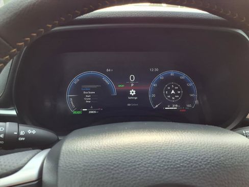 Used 2025 Toyota Sienna XLE Woodland Edition image 15