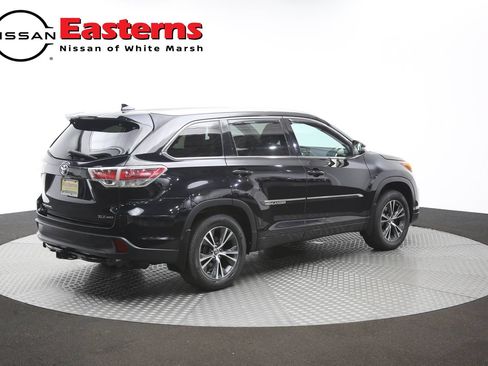 Used 2016 Toyota Highlander XLE AWD/4WD image 38