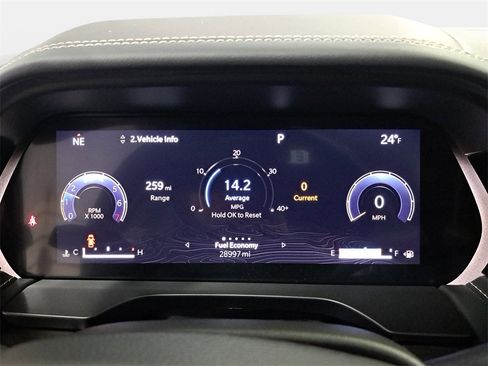 Certified 2022 Jeep Grand Cherokee Limited w/ Luxury Tech Group II image 20