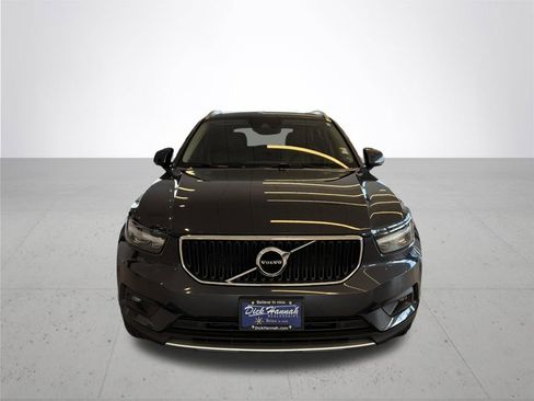 Used 2022 Volvo XC40 T5 Momentum AWD/4WD image 3