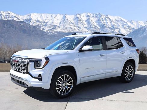 New 2026 GMC Terrain Denali AWD/4WD image 2
