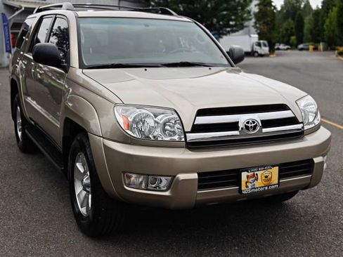 Used 2005 Toyota 4Runner SR5 RWD image 1